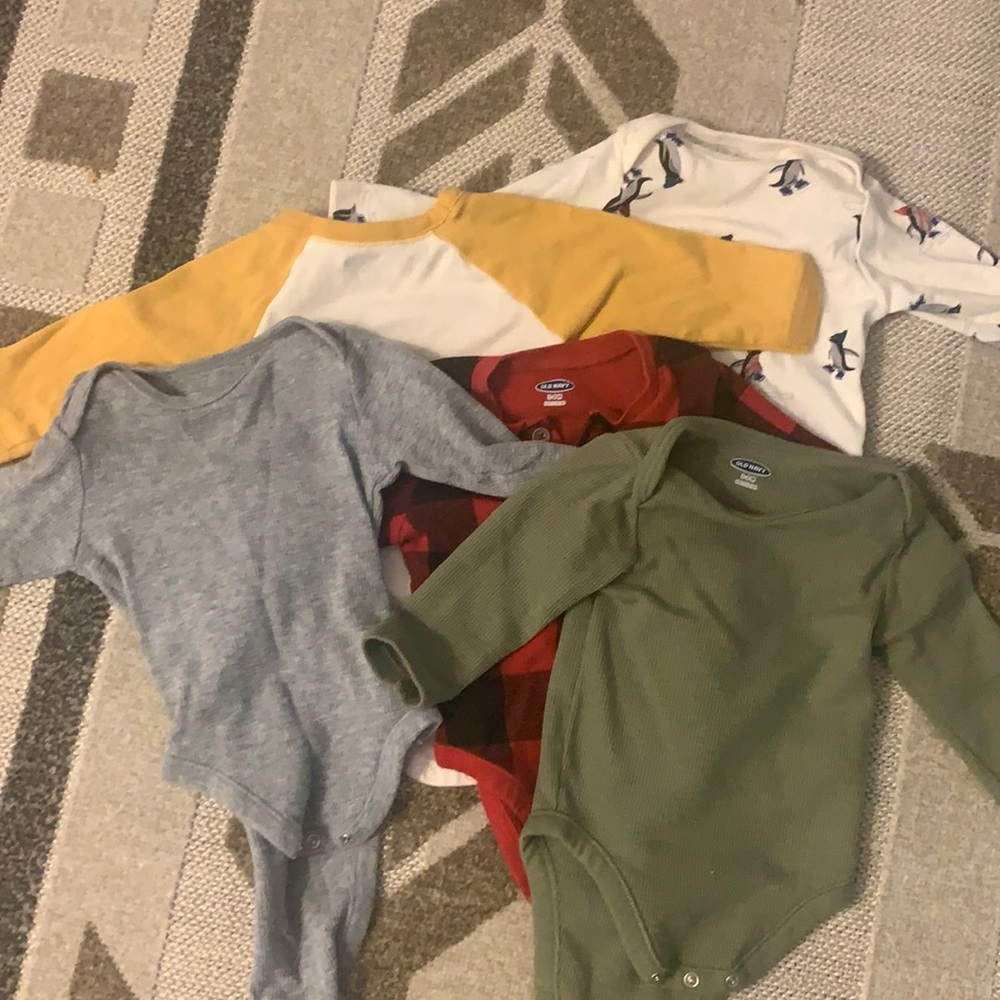5 old navy long sleeve onesies